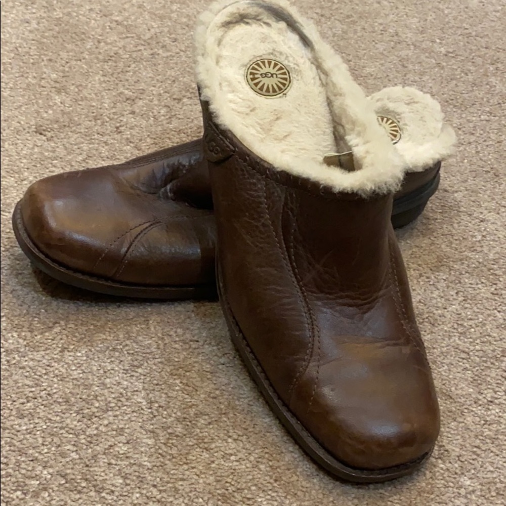 UGG slides